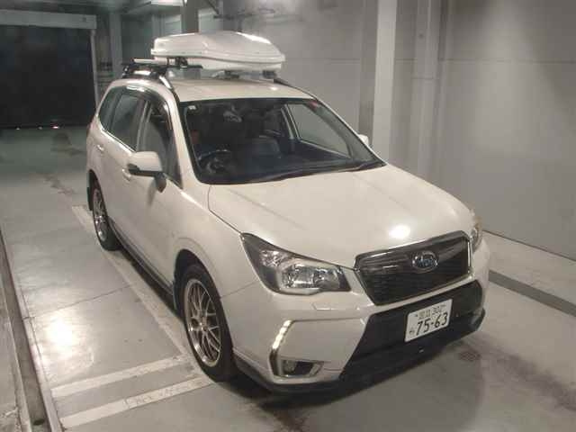 SUBARU FORESTER 2015