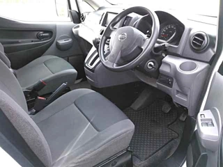 NISSAN NV200 2019