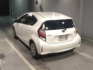 TOYOTA AQUA 2019