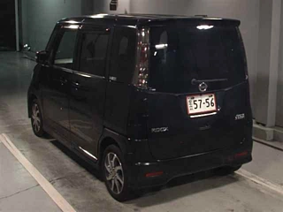 NISSAN ROOX 2010