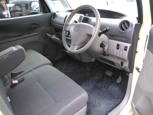 DAIHATSU TANTO 2011