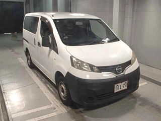 NISSAN NV200 2010