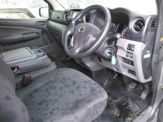 NISSAN CARAVAN VAN 2017