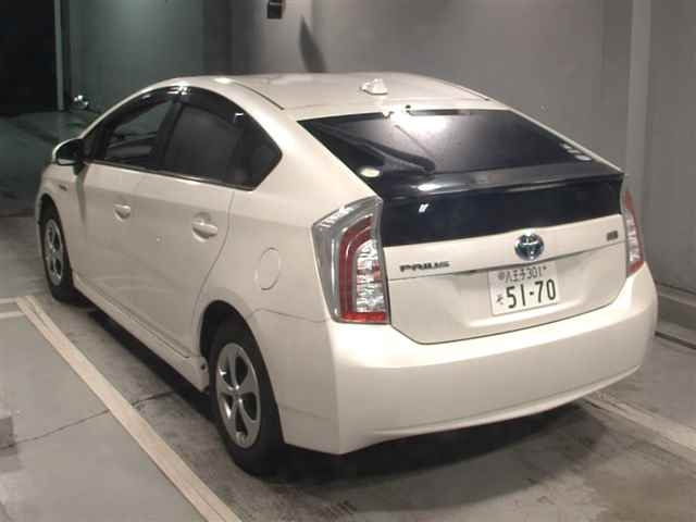 TOYOTA PRIUS 2015