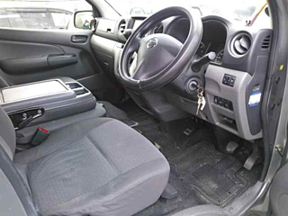 NISSAN CARAVAN VAN 2017