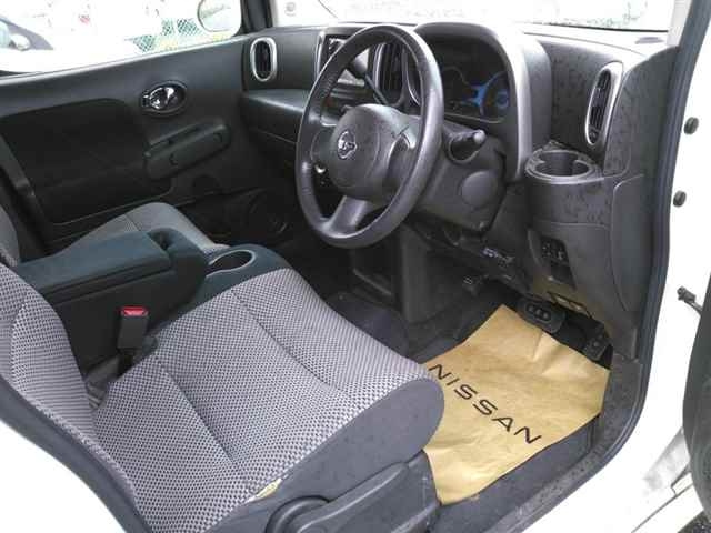 NISSAN CUBE 2010