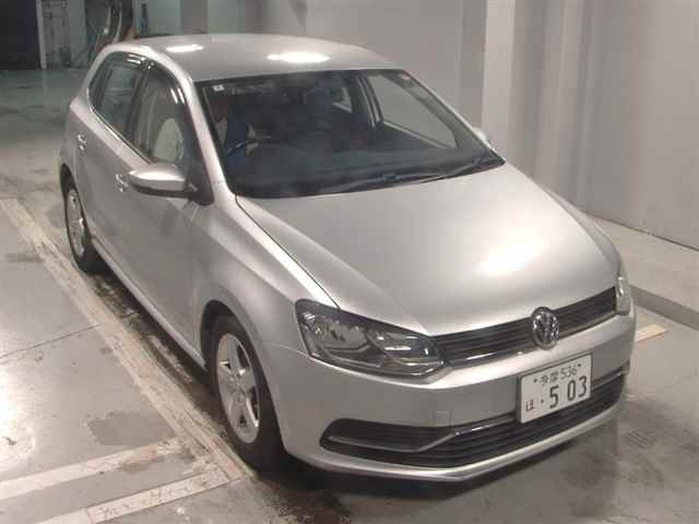 VOLKSWAGEN POLO 2016