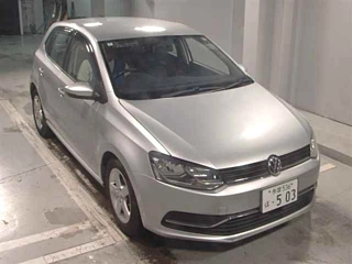 VOLKSWAGEN POLO 2016