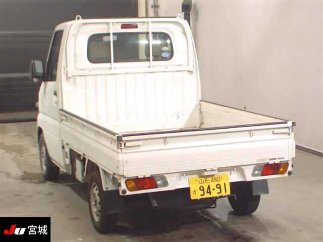NISSAN CLIPPER TRUCK 2010