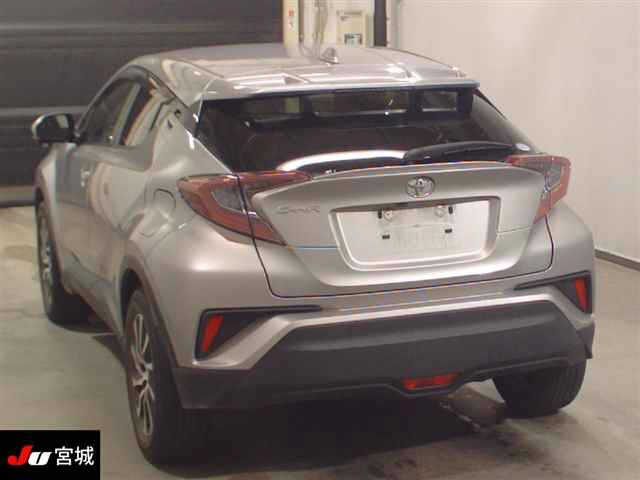 TOYOTA C-HR 2018