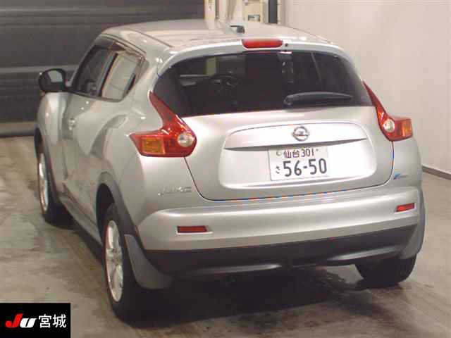 NISSAN JUKE 2010