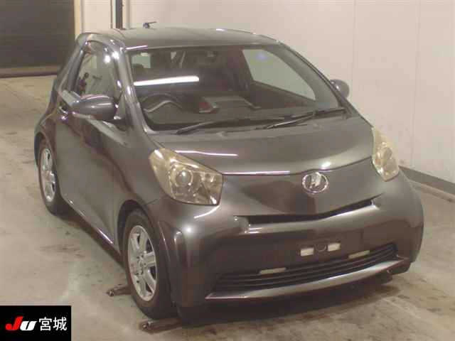 TOYOTA IQ 2010