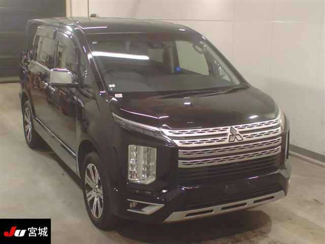 MITSUBISHI DELICA D5 2023