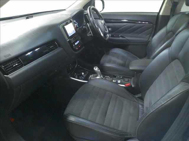 MITSUBISHI OUTLANDER PHEV 2018