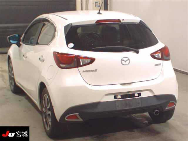 MAZDA DEMIO 2015