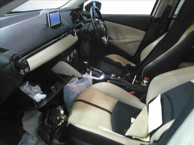 MAZDA DEMIO 2015