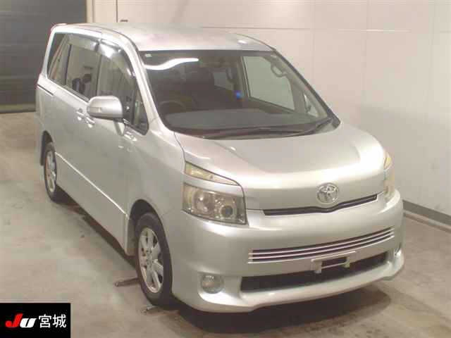 TOYOTA VOXY 2008
