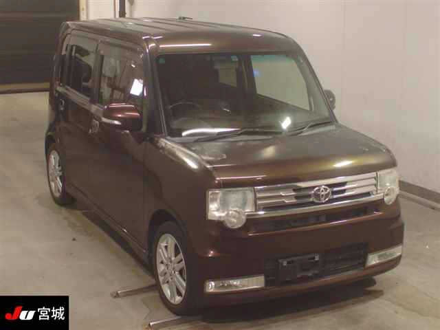 TOYOTA PIXIS SPACE 2014