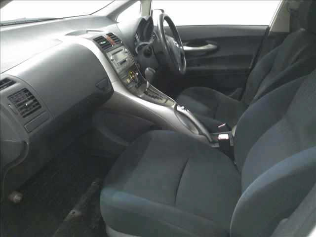 TOYOTA AURIS 2008