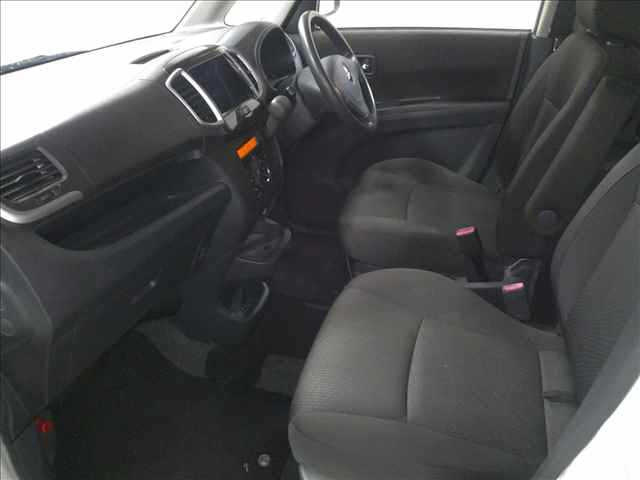 MITSUBISHI DELICA D2 2011