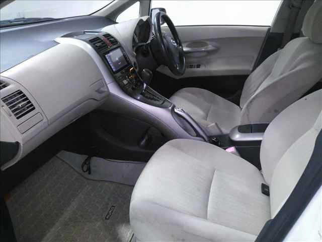 TOYOTA AURIS 2009