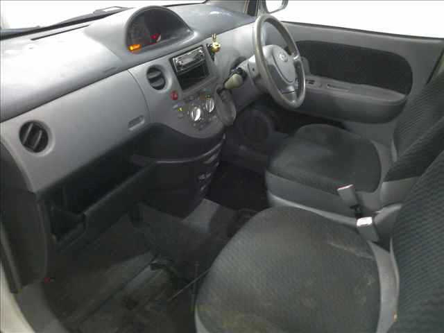 TOYOTA SIENTA 2008