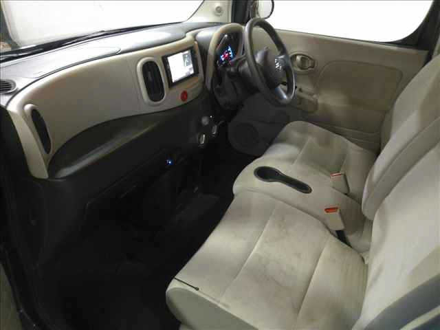 NISSAN CUBE 2010