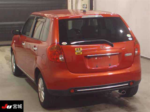 MAZDA VERISA 2011