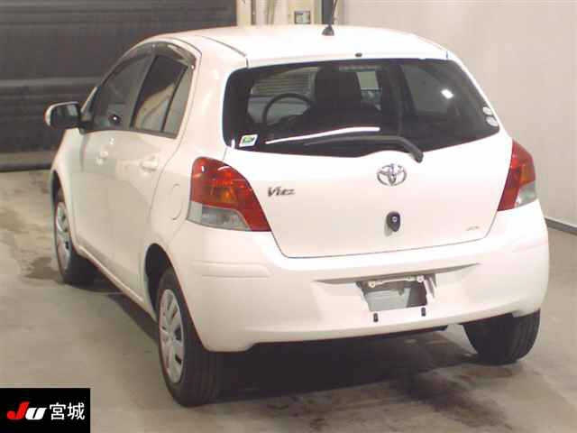 TOYOTA VITZ 2009