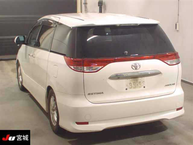 TOYOTA ESTIMA 2010