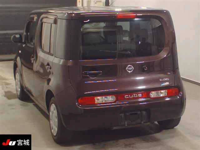 NISSAN CUBE 2010