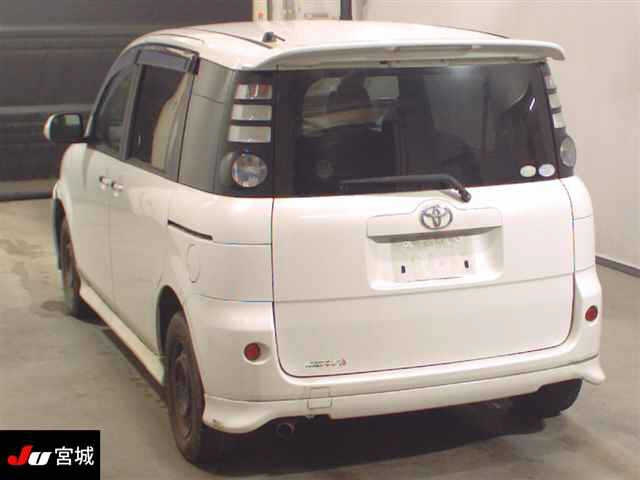 TOYOTA SIENTA 2008