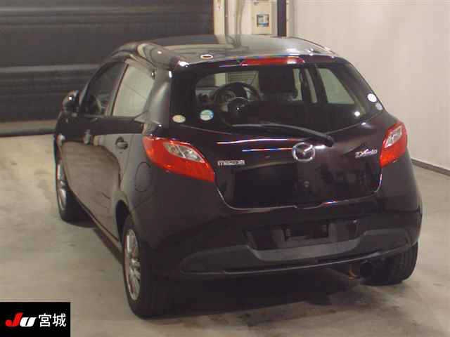 MAZDA DEMIO 2010