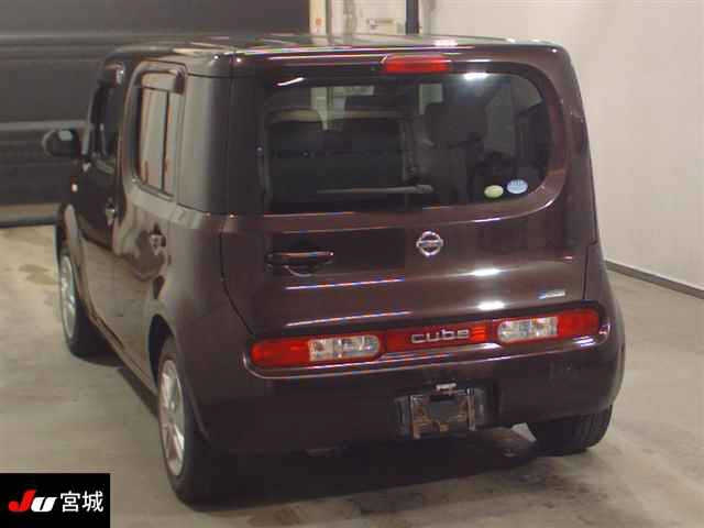 NISSAN CUBE 2010