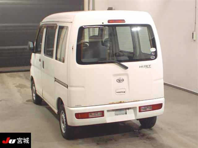 DAIHATSU HIJET VAN 2011