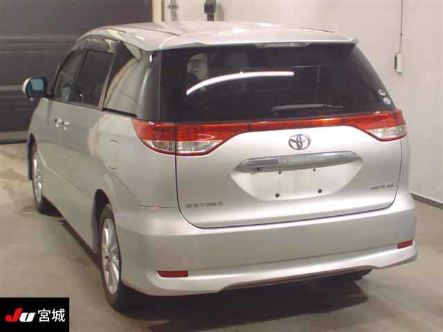 TOYOTA ESTIMA 2010