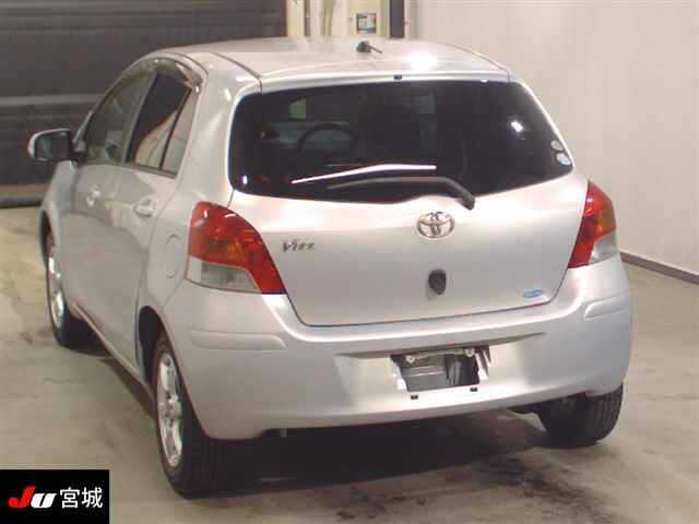 TOYOTA VITZ 2009