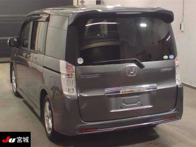 HONDA STEP WAGON 2010