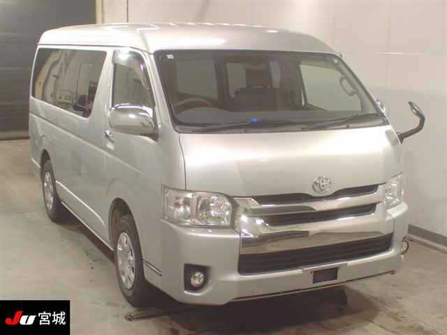 TOYOTA HIACE 2014