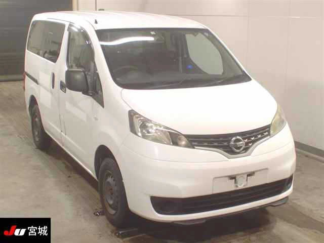 NISSAN NV200 2019