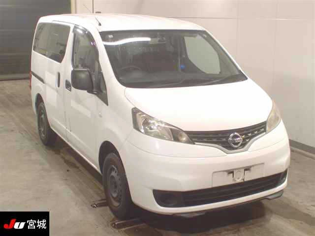NISSAN NV200 2019