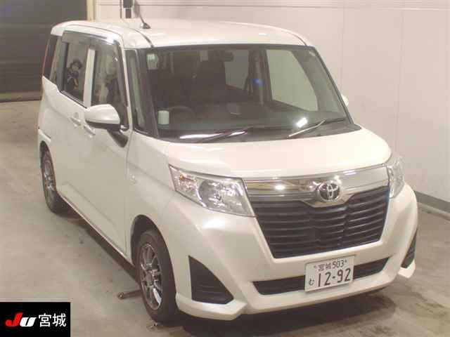 TOYOTA ROOMY 2018