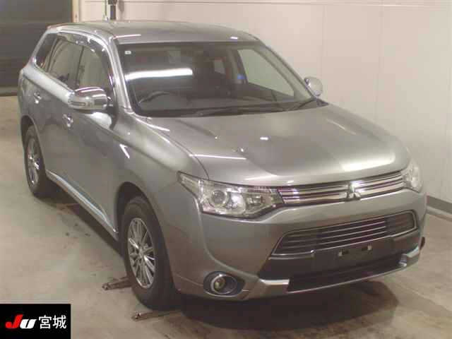 MITSUBISHI OUTLANDER PHEV 2015