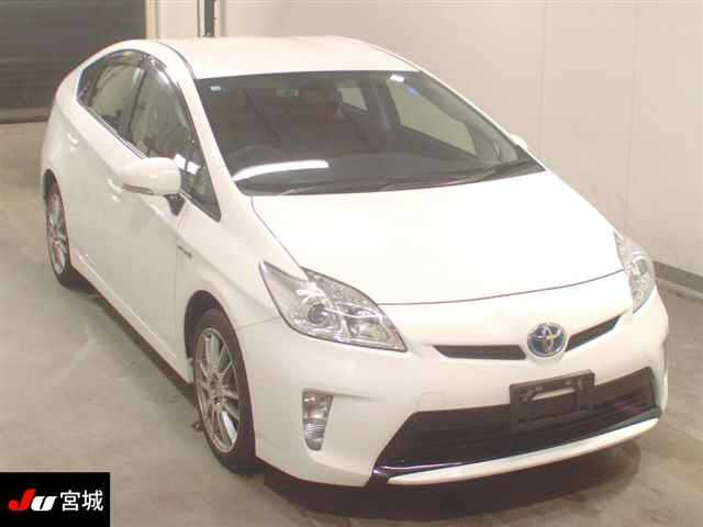 TOYOTA PRIUS 2012