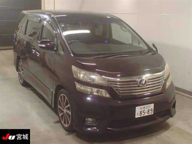 TOYOTA VELLFIRE 2010