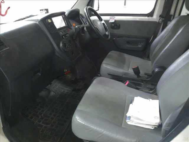 TOYOTA TOWN ACE VAN 2017