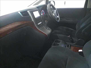 TOYOTA VELLFIRE 2010