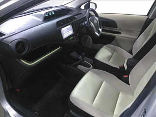 TOYOTA AQUA 2012