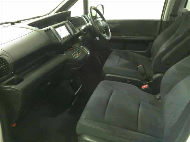 HONDA STEP WAGON 2010