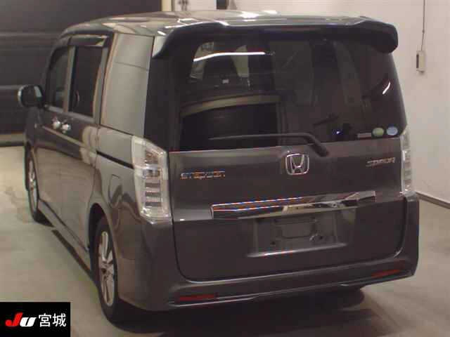 HONDA STEP WAGON 2012